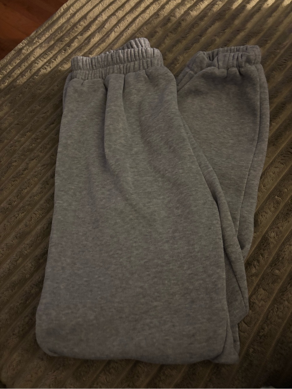 Women’s Gray Fleece Sweatpants